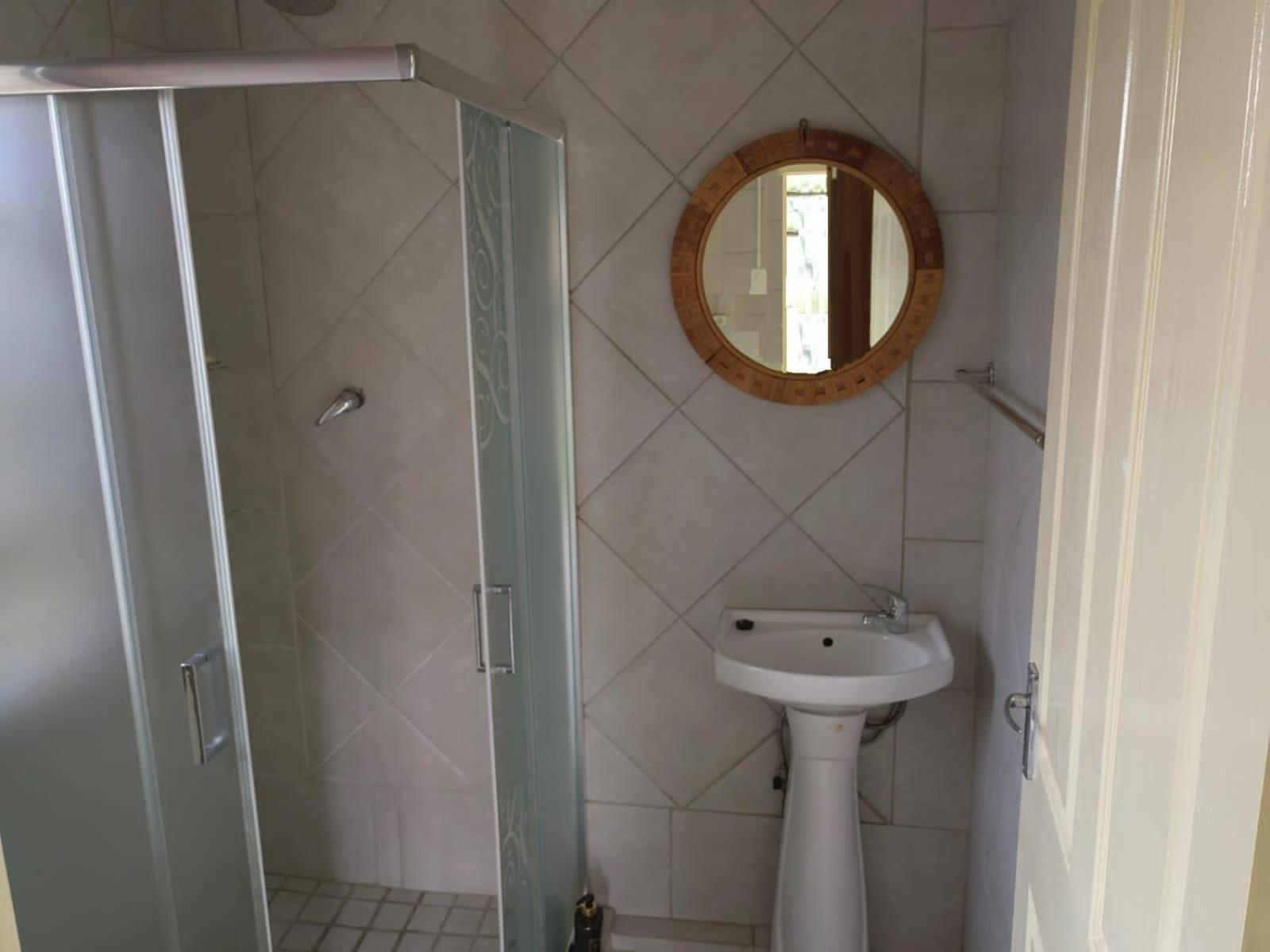 Sibahlenomhlambi Guesthouse Springs  Room photo